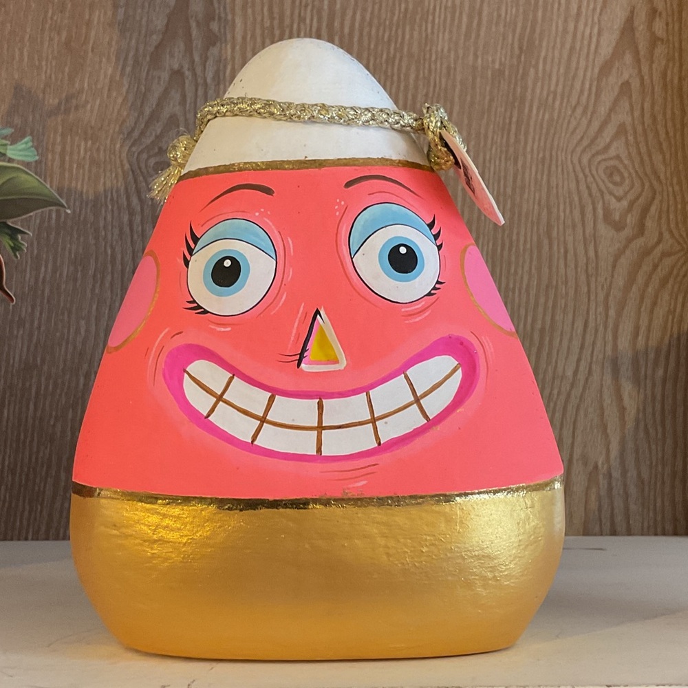 NWT KETTLE CANDY CORN BY GLITTERVILLE